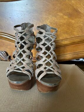 Fergie Women’s Taupe Strappy Platform Sandals